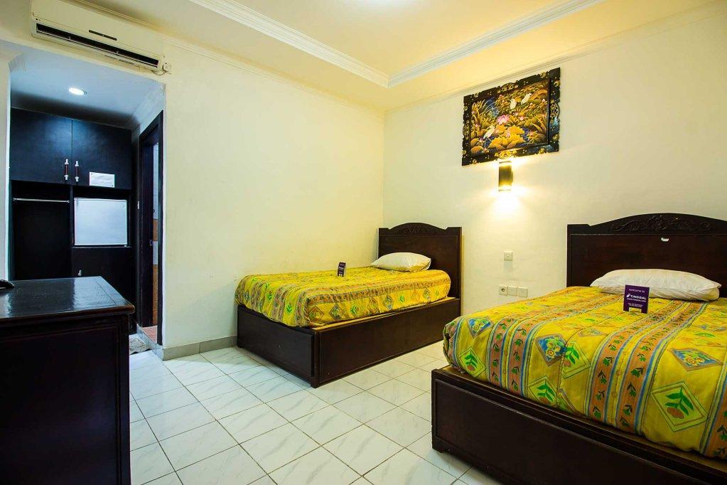 สกาย โฮเต็ล ซันจายา Hotel กูตา ภายนอก รูปภาพ